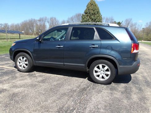 Used 2011 Kia Sorento LX FWD image 12