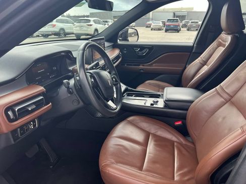 Used 2023 Lincoln Aviator Reserve w/ Elements Package Plus AWD/4WD image 13