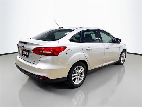 Used 2018 Ford Focus SE image 7