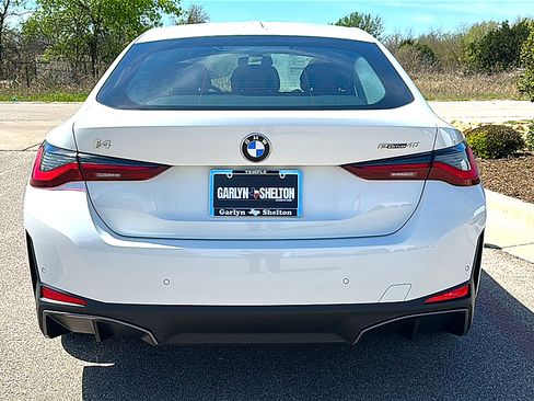 New 2026 BMW i4 eDrive40 w/ Premium Package RWD image 7