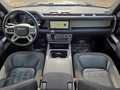 Used 2021 Land Rover Defender 110 SE image 16