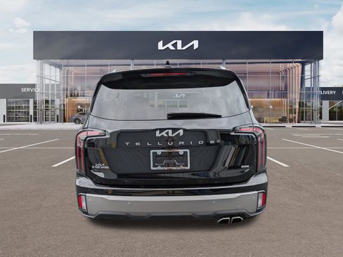 Certified 2025 Kia Telluride SX Prestige AWD/4WD image 5