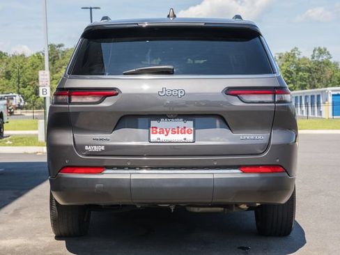 Used 2023 Jeep Grand Cherokee L Laredo AWD/4WD image 7