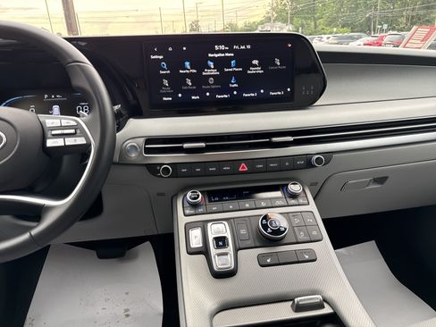 Certified 2025 Hyundai Palisade SEL AWD/4WD image 24