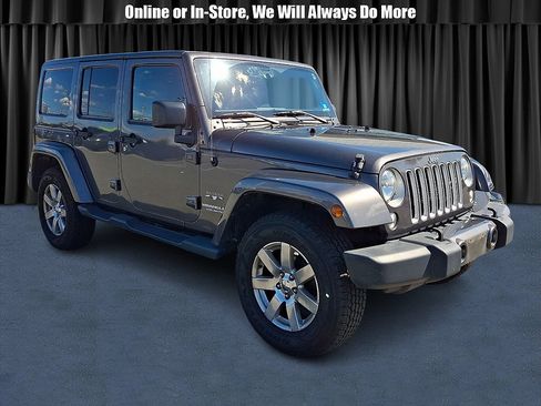Used 2016 Jeep Wrangler Unlimited Sahara w/ Connectivity Group AWD/4WD image 1