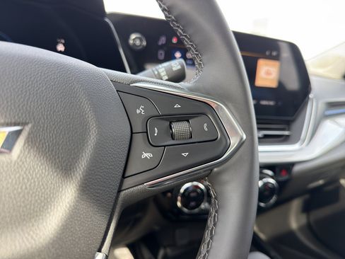 New 2026 Chevrolet Trax LT w/ Sunroof Package image 16