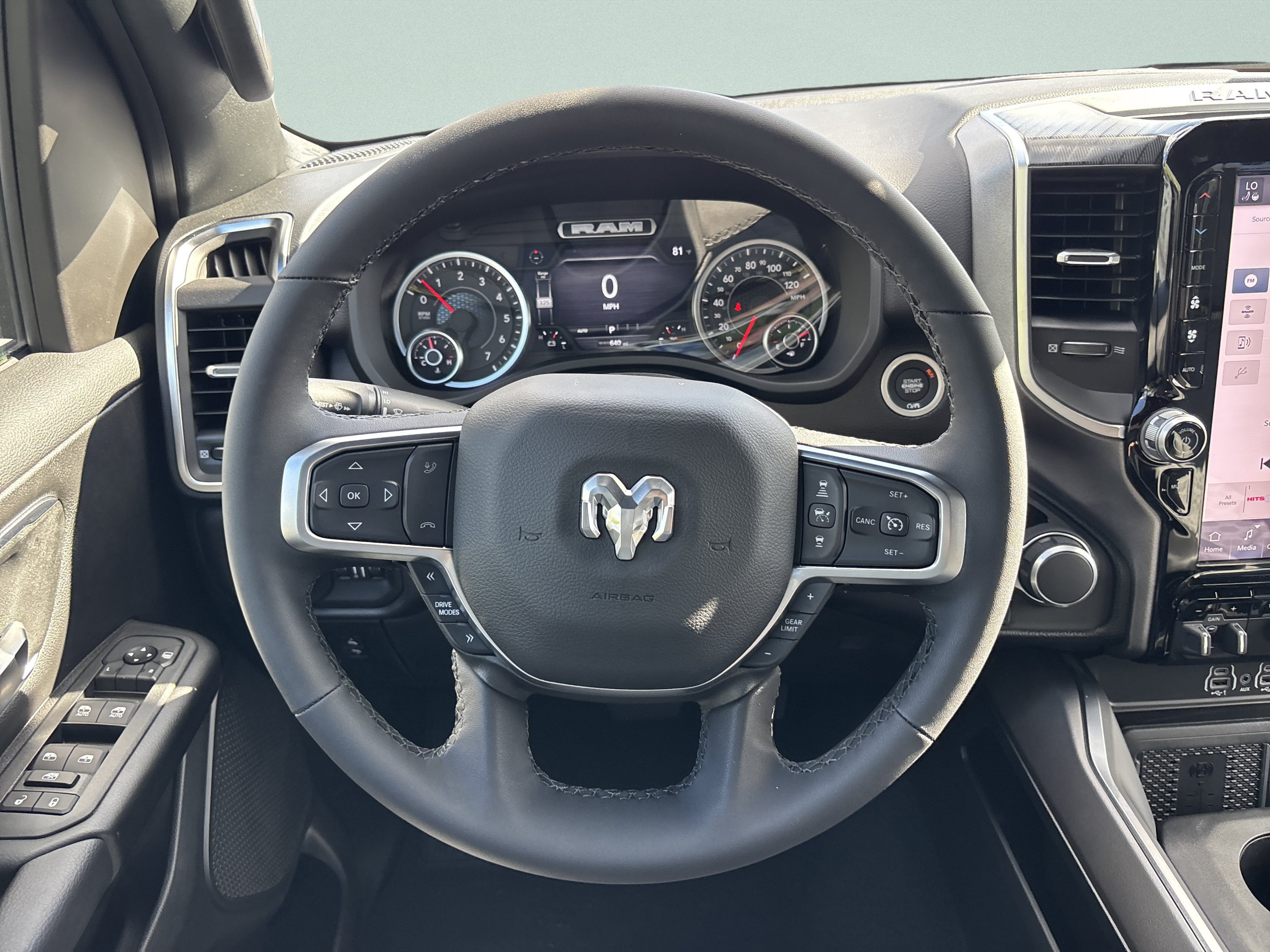 Used 2025 RAM 1500 Big Horn AWD/4WD image 27