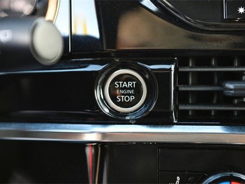 Used 2023 Nissan Pathfinder SL w/ SL Premium Package image 21