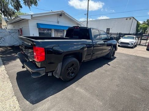 Used 2017 Chevrolet Silverado 1500 LT w/ Midnight Edition AWD/4WD image 5