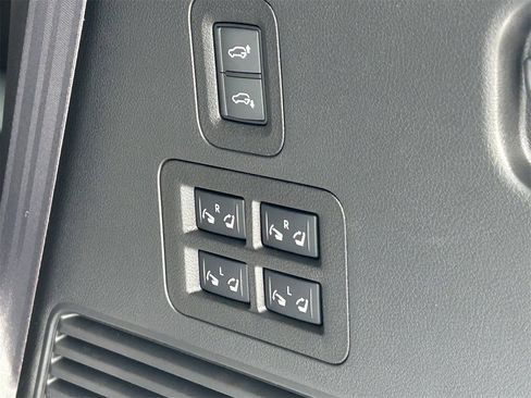 New 2026 INFINITI QX80 Luxe image 14