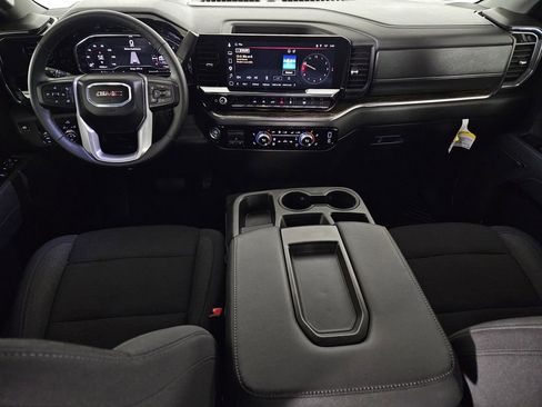 Used 2025 GMC Sierra 1500 Elevation image 10
