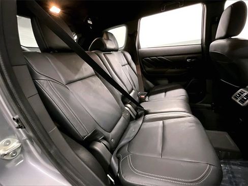 Used 2022 Mitsubishi Outlander SEL image 21