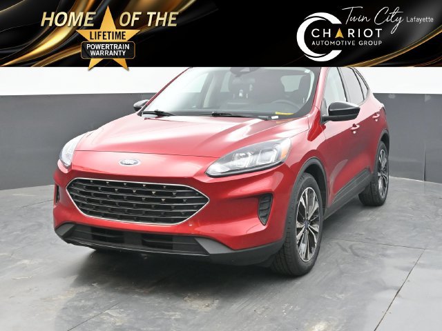 Used 2022 Ford Escape SE w/ SE Sport Appearance Package FWD image 1