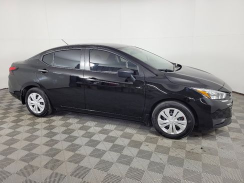 Used 2025 Nissan Versa S w/ Trunk Package FWD image 11