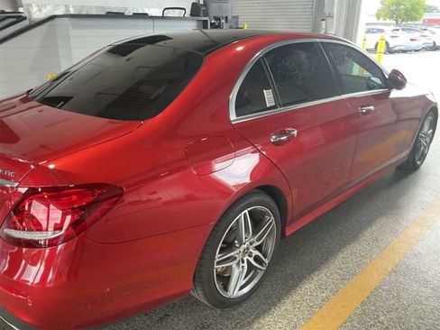 Used 2019 Mercedes-Benz E 450 4MATIC Sedan image 3