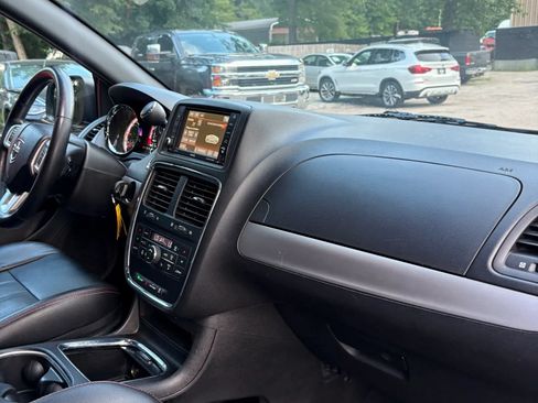 Used 2019 Dodge Grand Caravan GT FWD image 25