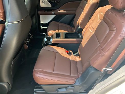 New 2026 Lincoln Aviator Reserve AWD/4WD image 22