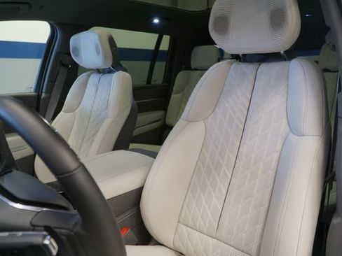 Used 2026 Cadillac Escalade IQL Sport 1 AWD/4WD image 15