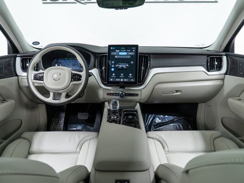 New 2026 Volvo XC60 T8 Ultra w/ Climate Package image 15