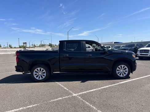 Used 2022 Chevrolet Silverado 1500 Custom RWD image 6