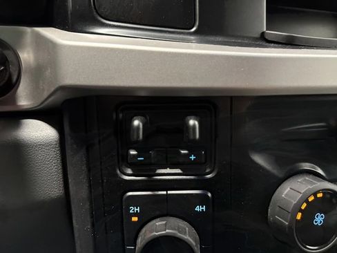 Used 2024 Ford F250 XLT image 24