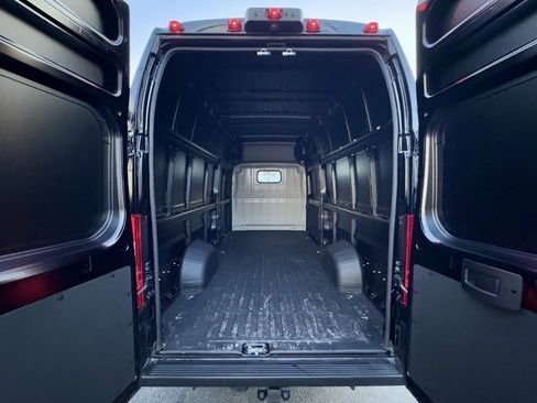 Used 2025 RAM ProMaster 3500 w/ Safety Group image 7