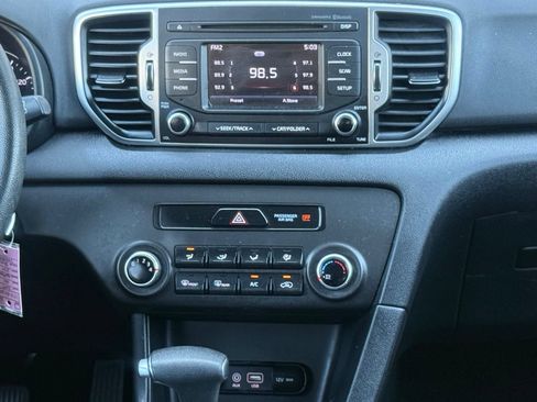 Used 2019 Kia Sportage LX AWD/4WD image 21