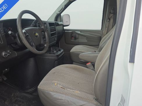 Used 2012 Chevrolet Express 2500 RWD image 9