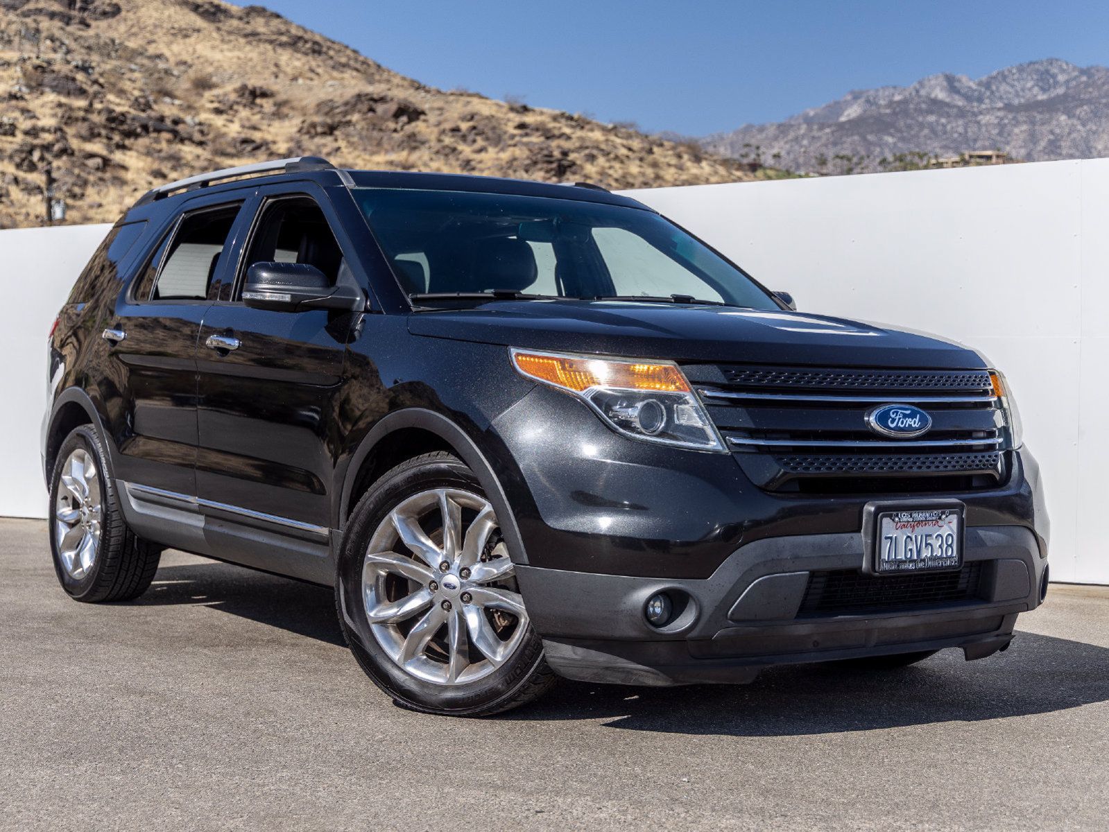 Used 2015 Ford Explorer Limited w/ Equipment Group 301A FWD image 7