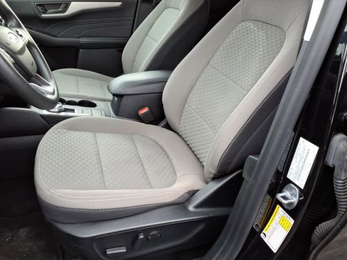 Certified 2022 Ford Escape SE image 13