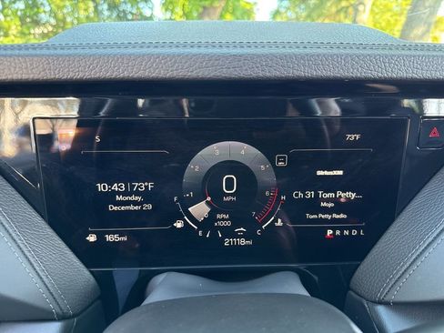 Used 2025 GMC Yukon Denali image 30