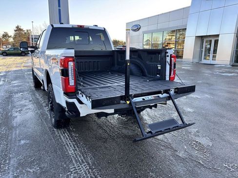 Used 2023 Ford F350 Platinum w/ FX4 Off-Road Package image 10