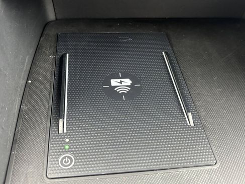 Used 2025 Honda Pilot Touring image 33