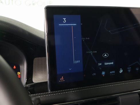 New 2025 Lincoln Corsair Grand Touring image 8