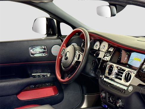 Used 2019 Rolls-Royce Wraith image 31