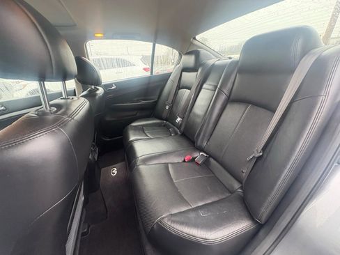 Used 2010 INFINITI G37 G37x Sedan 4D w/ Premium Pkg image 10