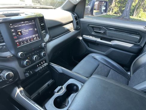 Used 2021 RAM 1500 Big Horn AWD/4WD image 36