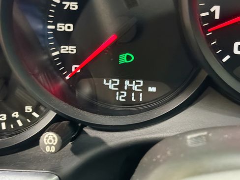 Used 2012 Porsche 911 Carrera image 37