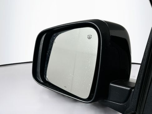 Used 2025 Dodge Durango GT AWD/4WD image 16