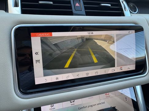 Used 2019 Land Rover Range Rover Sport HSE image 21