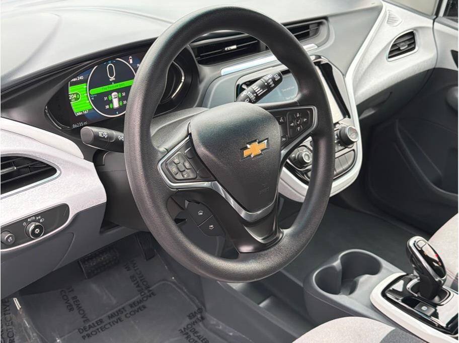 Used 2017 Chevrolet Bolt LT FWD image 9