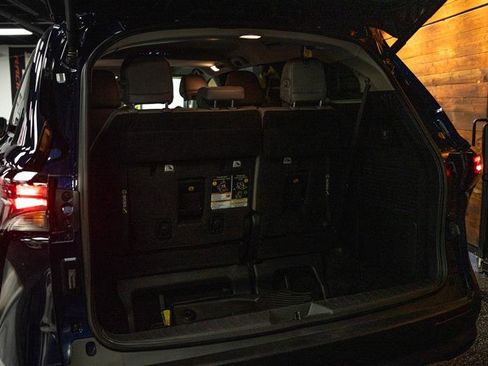 Used 2025 Toyota Sienna XLE w/ XLE Plus Package image 7