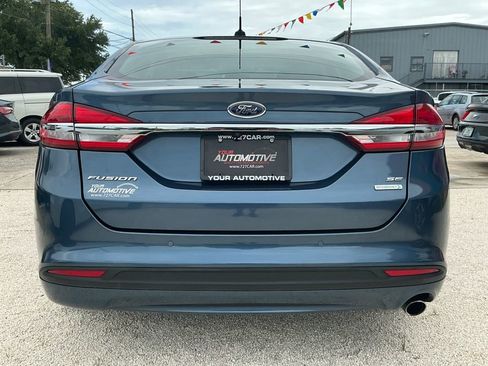 Used 2018 Ford Fusion SE w/ Fusion SE Technology Package image 8