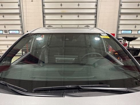 Certified 2025 Toyota Sienna XSE w/ XSE Plus Package image 39