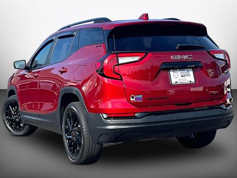 Used 2023 GMC Terrain SLE w/ Elevation Edition AWD/4WD image 11
