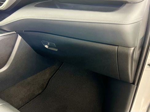 Used 2023 Toyota Highlander XLE image 35