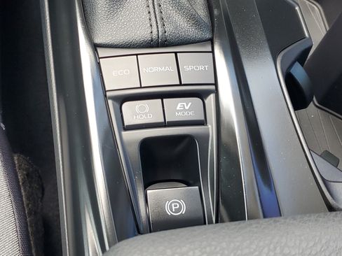 Certified 2025 Toyota Camry LE FWD image 30
