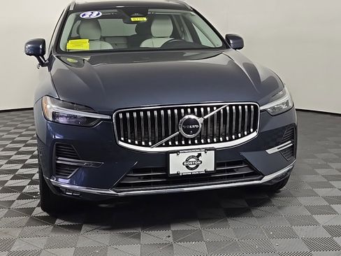 Certified 2023 Volvo XC60 B5 Plus w/ Protection Package Premier image 4