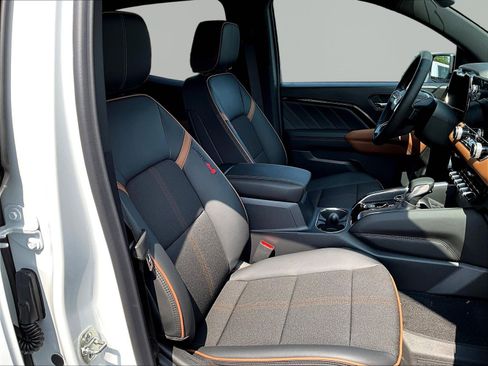New 2026 GMC Canyon AT4 AWD/4WD image 18