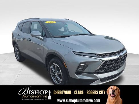 Used 2023 Chevrolet Blazer LT w/ Convenience Package AWD/4WD image 2